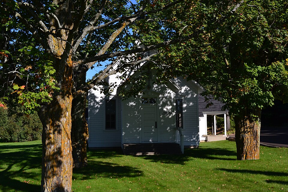 File:Bingham District No 5 Schoolhouse.jpg