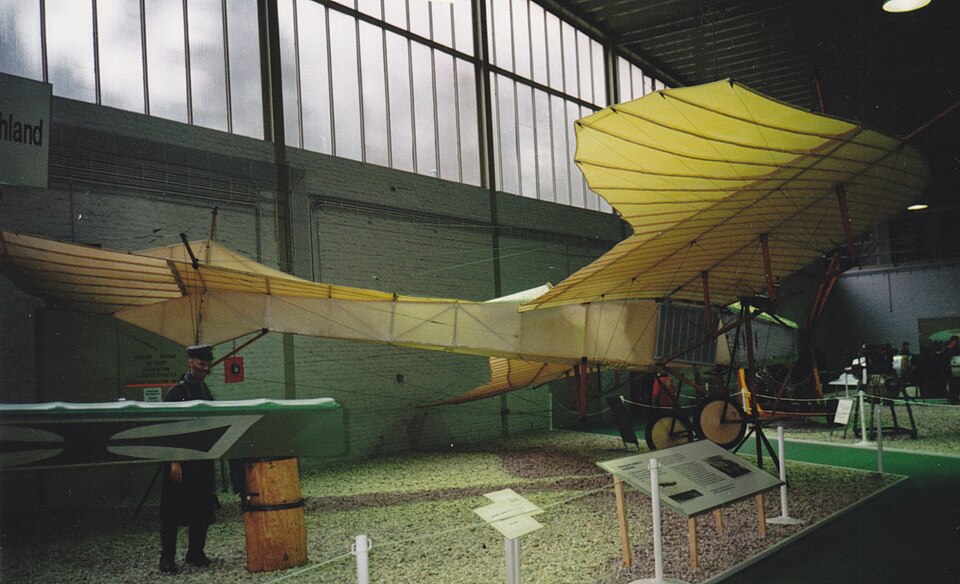 File:Etrich Taube in Gatow.jpg