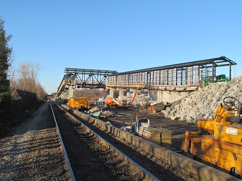 File:Littleton station bridge construction November 2012.JPG