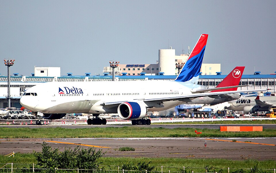 File:N862DA (4396842208).jpg