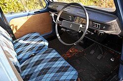 Renault 4 TL interior