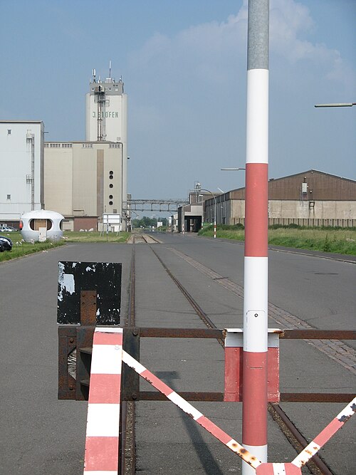 File:Buesum bahnhof hafen the end.jpg