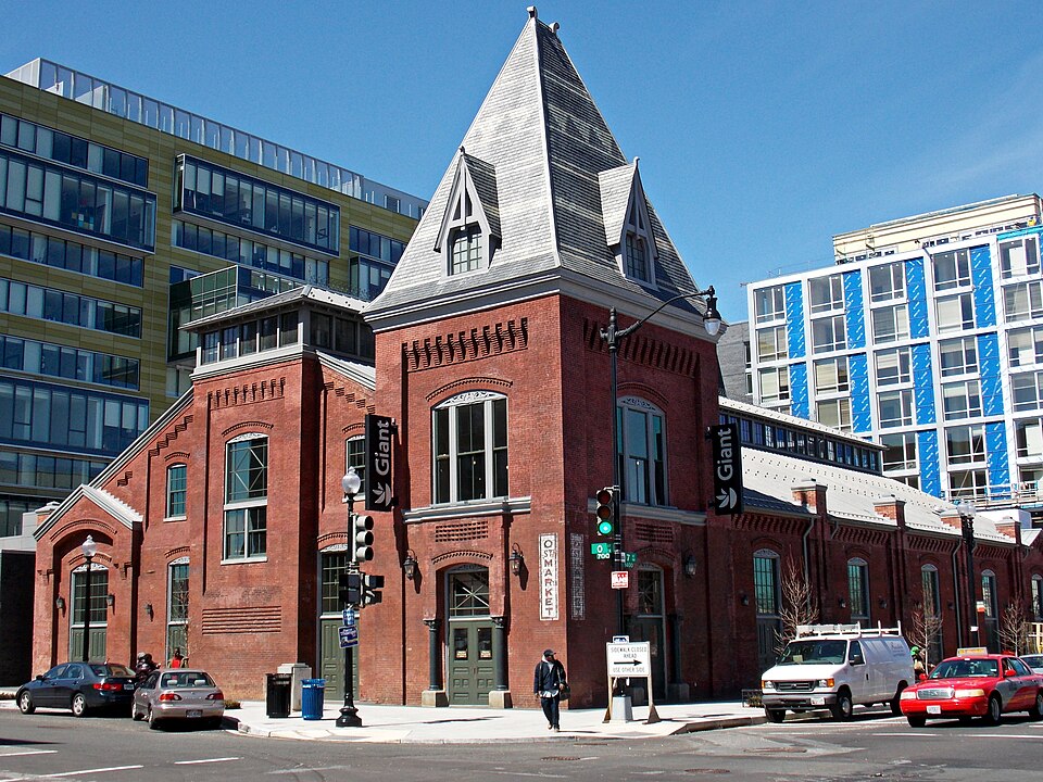 File:O Street Market 2014.JPG