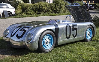 Rünge Flyer with a hand-built aluminum body over a steel tube frame