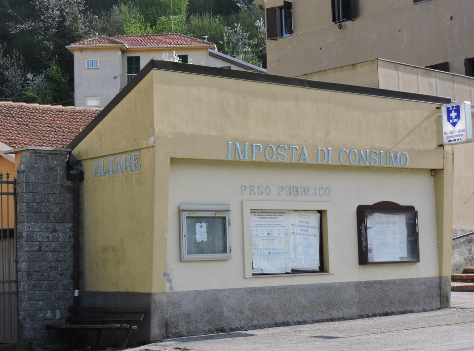 File:Altare peso pubblico.png