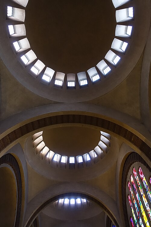 File:Eglise Sainte-Odile @ Paris 17 (31906985566).jpg