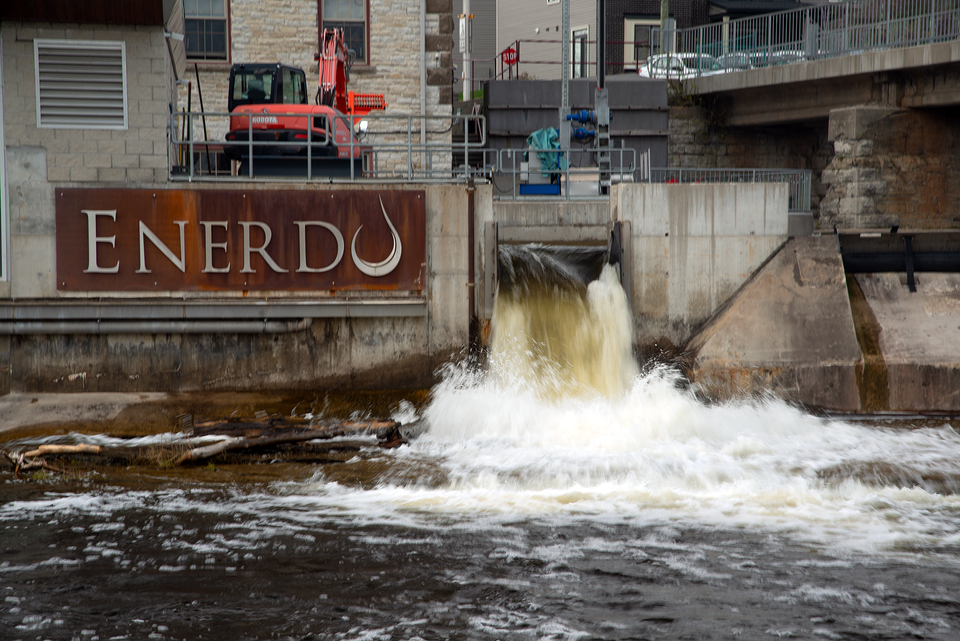 File:HYDRO ENERDU Almonte 8301.png