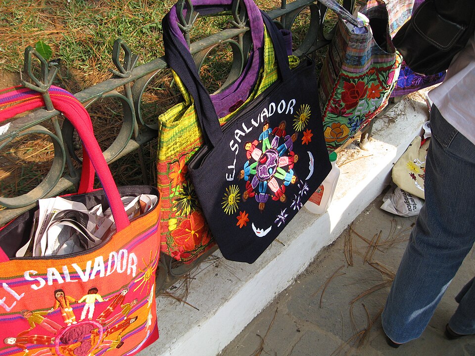 File:Handcrafted Bag Ataco.jpg