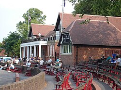 Queen's Park (Derbyshire)