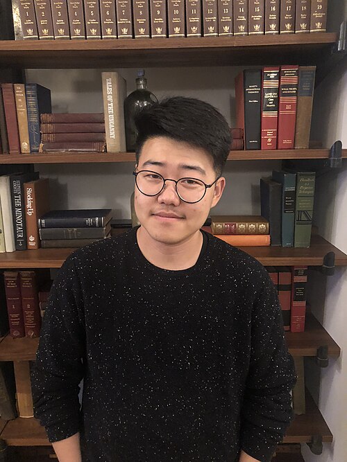 File:Yanyi in NYC.jpg