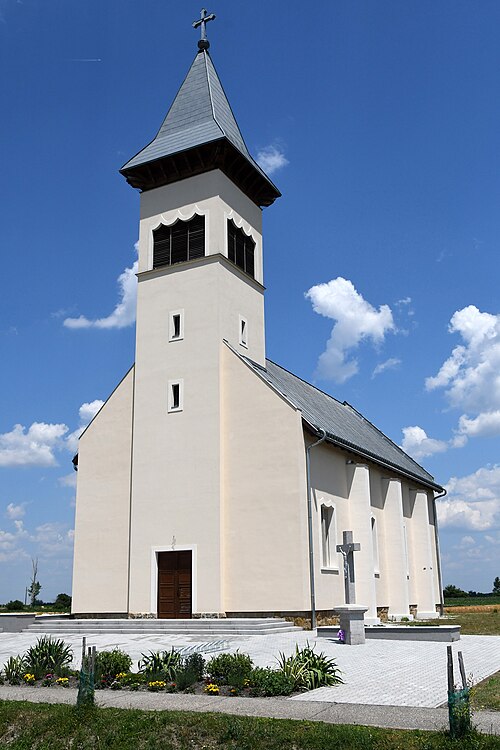 File:Újtelek, római katolikus templom 2021 02.jpg