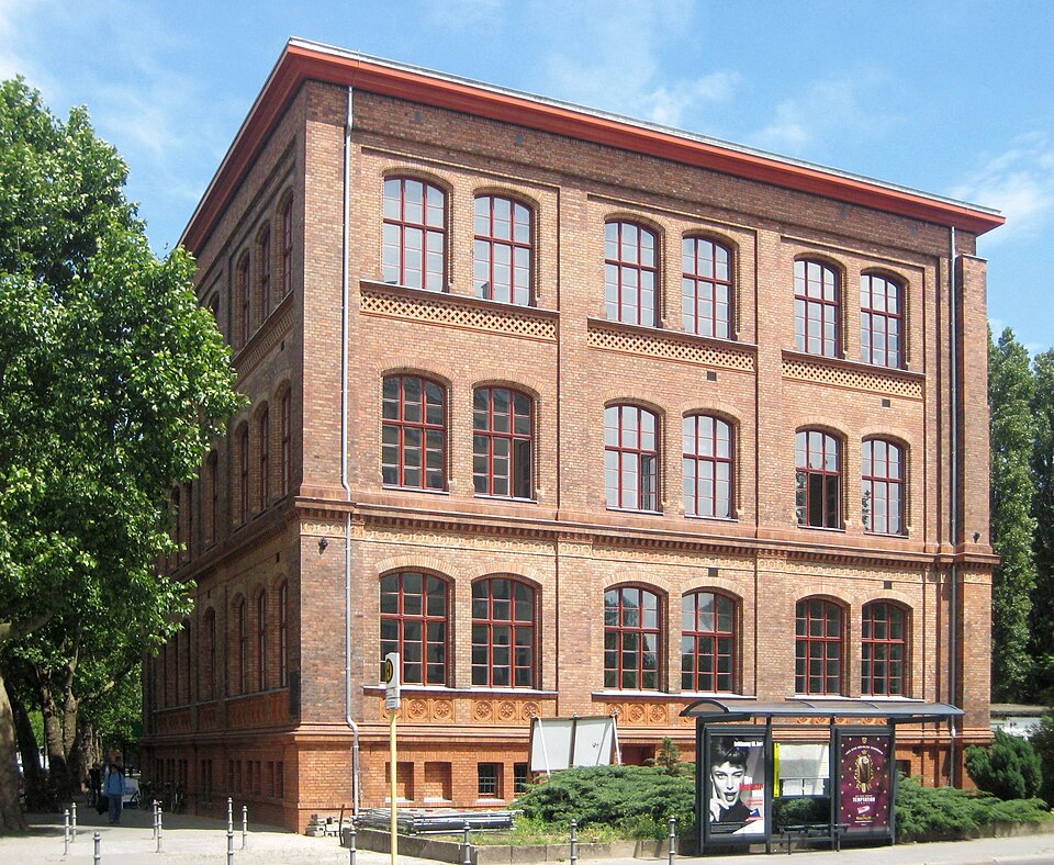 File:Berlin, Mitte, Wallstraße, Köllnisches Gymnasium 01.jpg