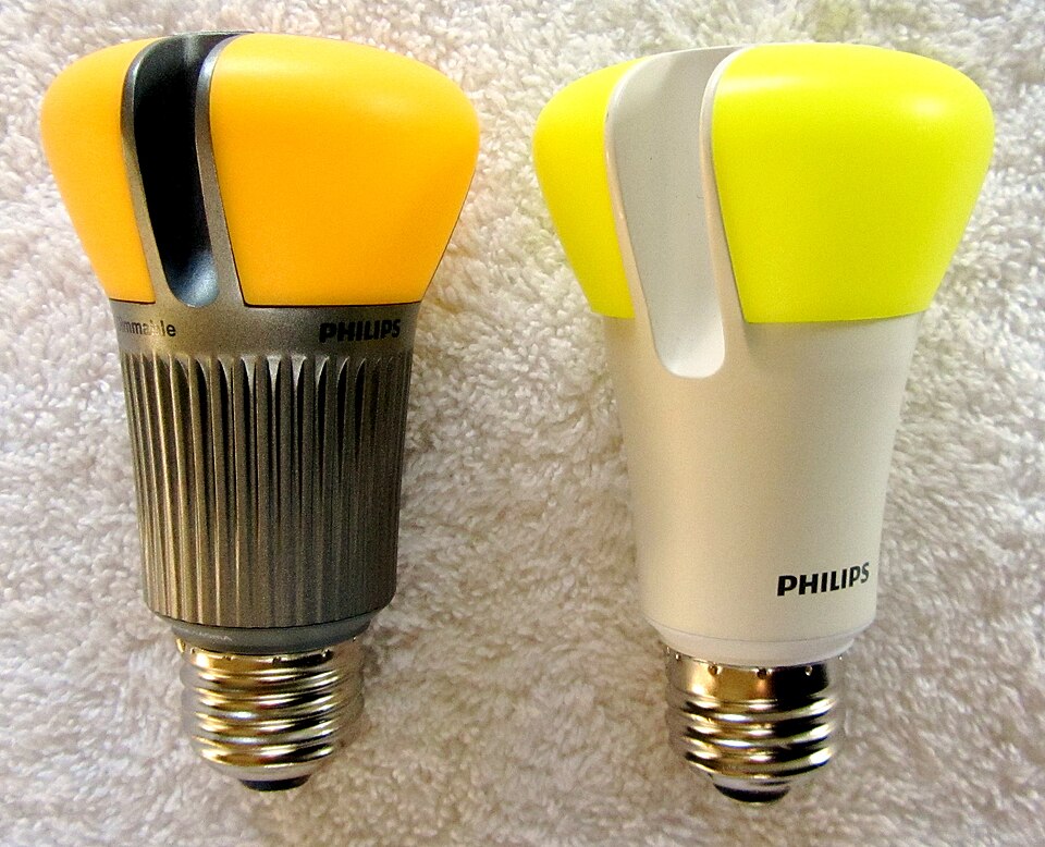 File:Philips LED bulbs.jpg