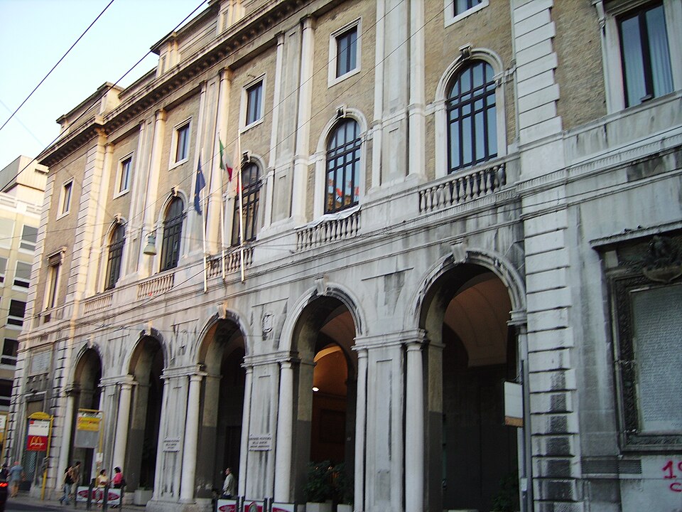 File:UnivPM-Rettorato.jpg