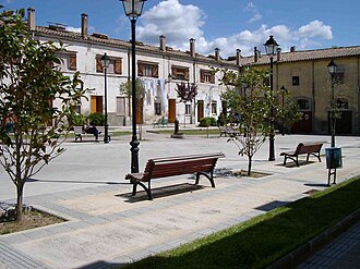 Marketplace Square, 2001