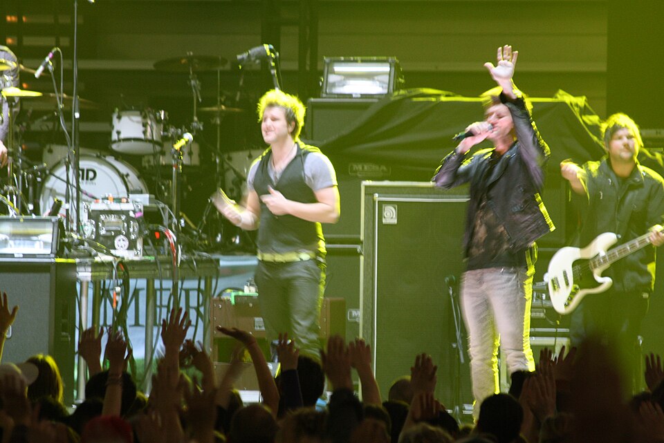 File:AnthemLights2Road&WorshipRoadshow2011.jpg