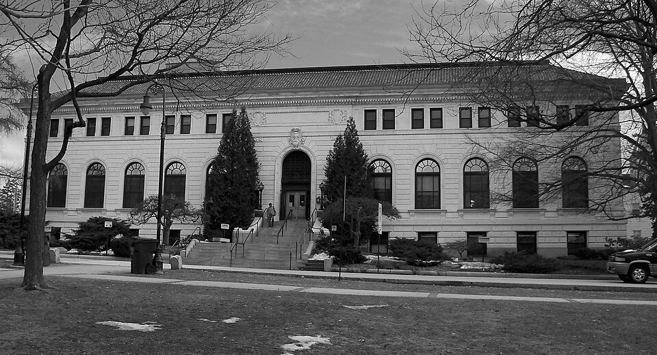 File:Carpenter Library Manchester.JPG
