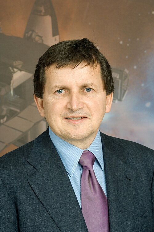 File:Charles simonyi.jpg