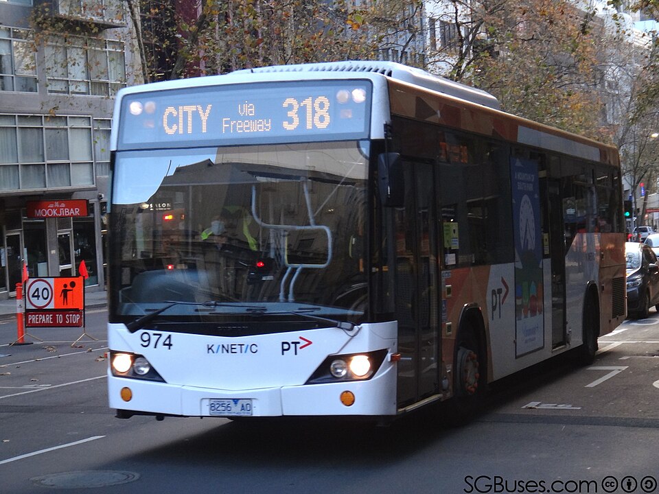 File:Kinetic Melbourne Route 318.jpg