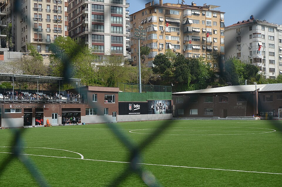File:BJKFulyaStadium (10).jpg