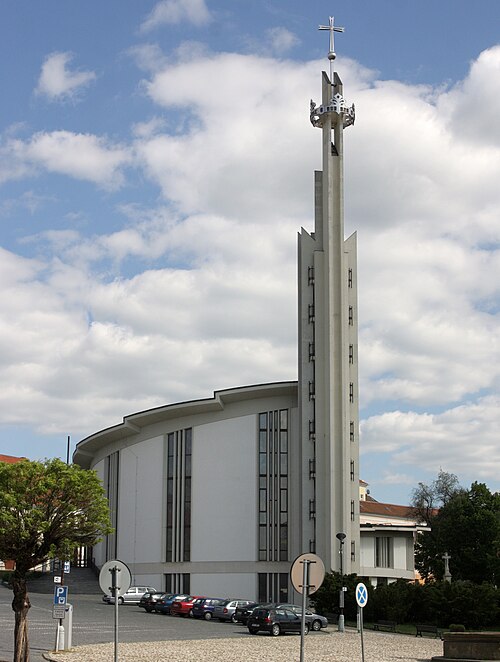 File:Hustopeče - kostel sv Václava obr1.jpg