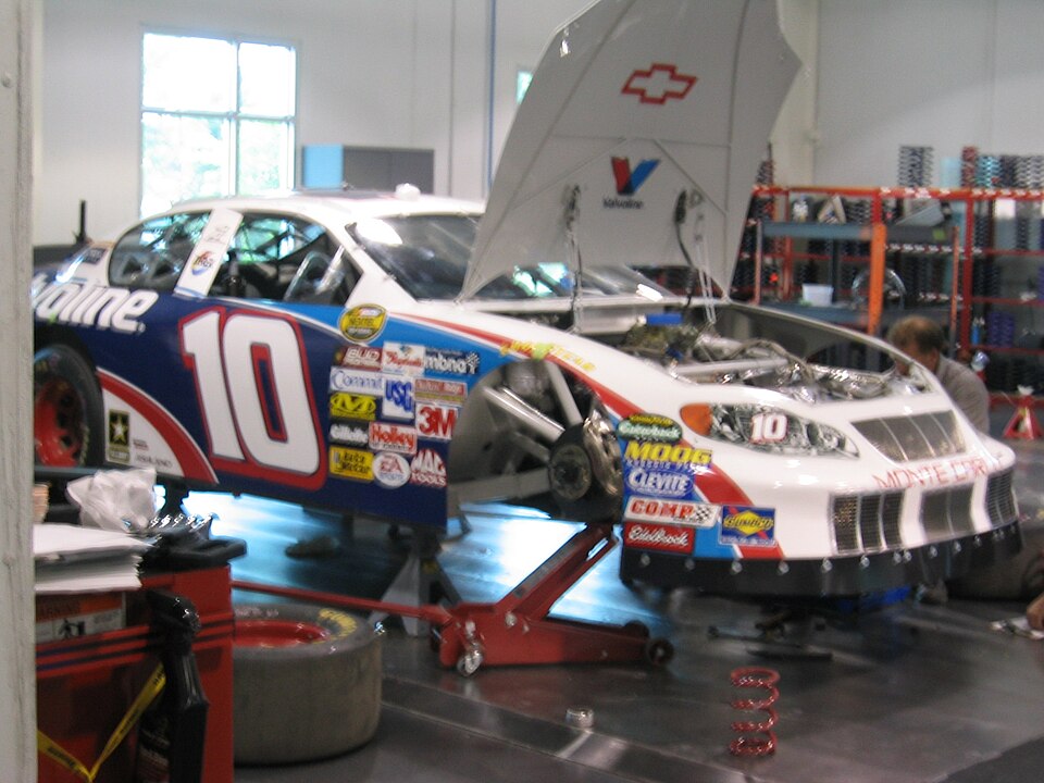 File:Nascar-10-car-valvoline-in-shop.jpg