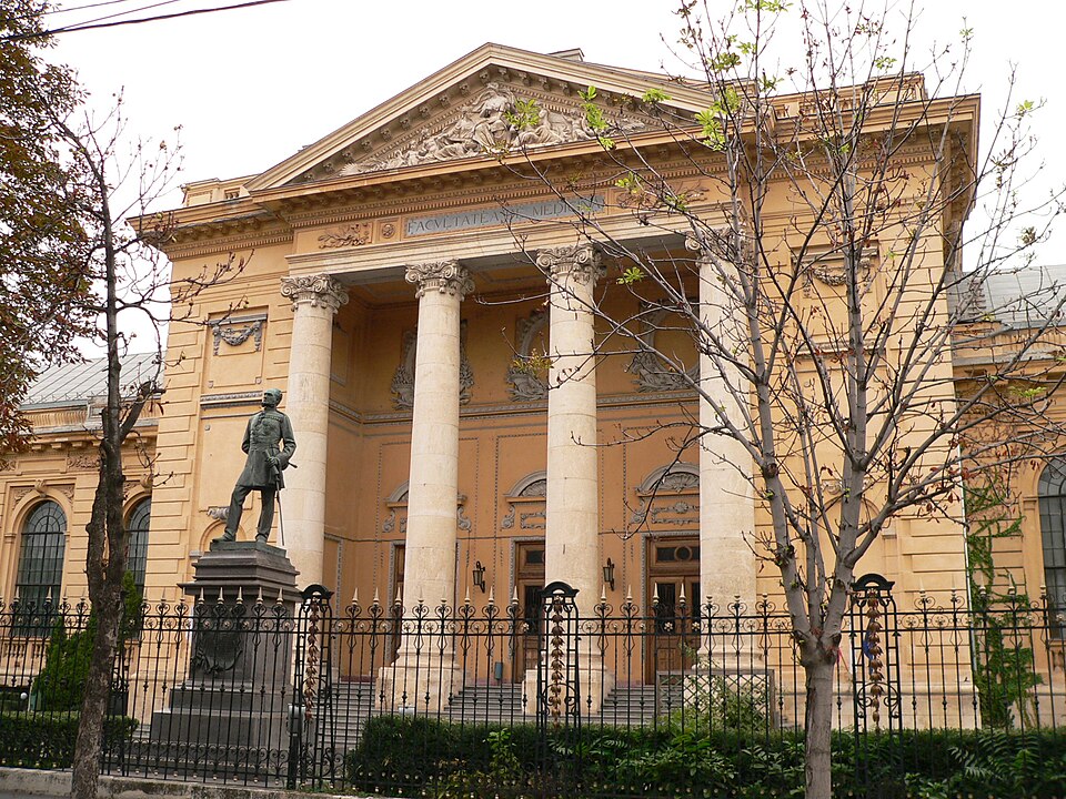 File:Palatul Facultății de Medicină din București-1.JPG