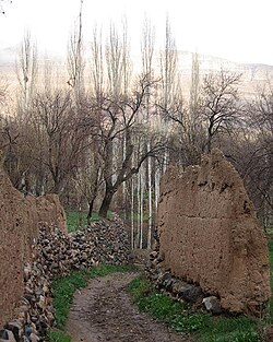 Walls of the village of Bijegan