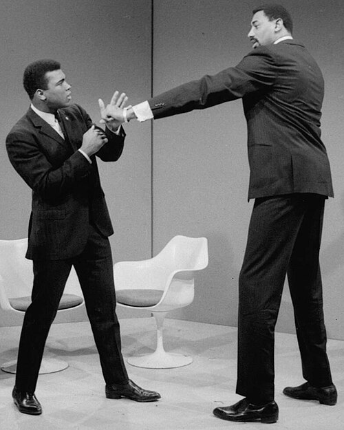 File:Ali vs Chamberlain 1967 press photo.jpg