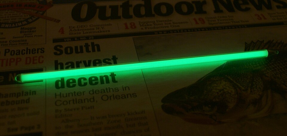 File:Gaseous tritium light source.jpg
