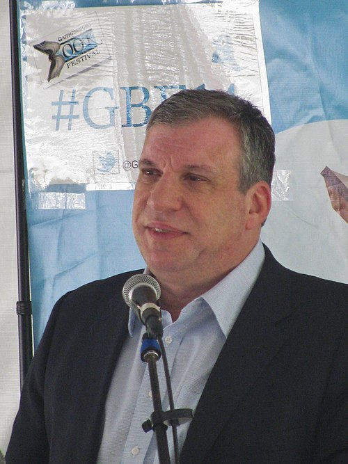 File:John feinstein 2010.JPG