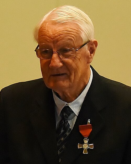 File:Ross Morrison MNZM (cropped).jpg