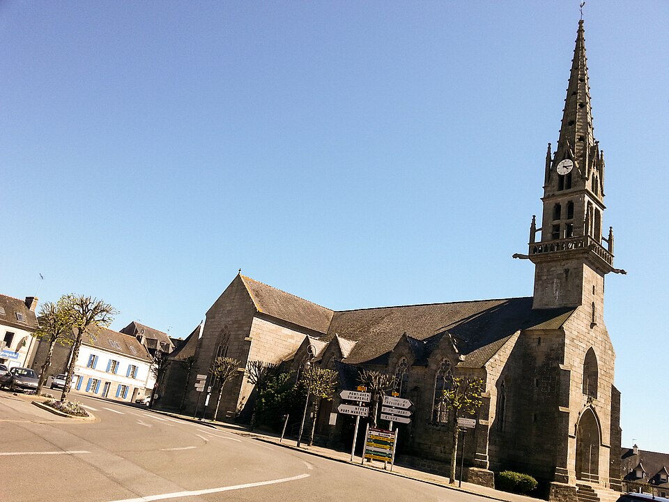 File:Église paroissiale Saint-Marc à Trégunc.jpg