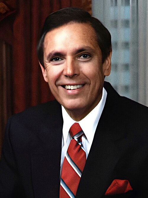 File:Bob Martinez 3x4 crop.jpg