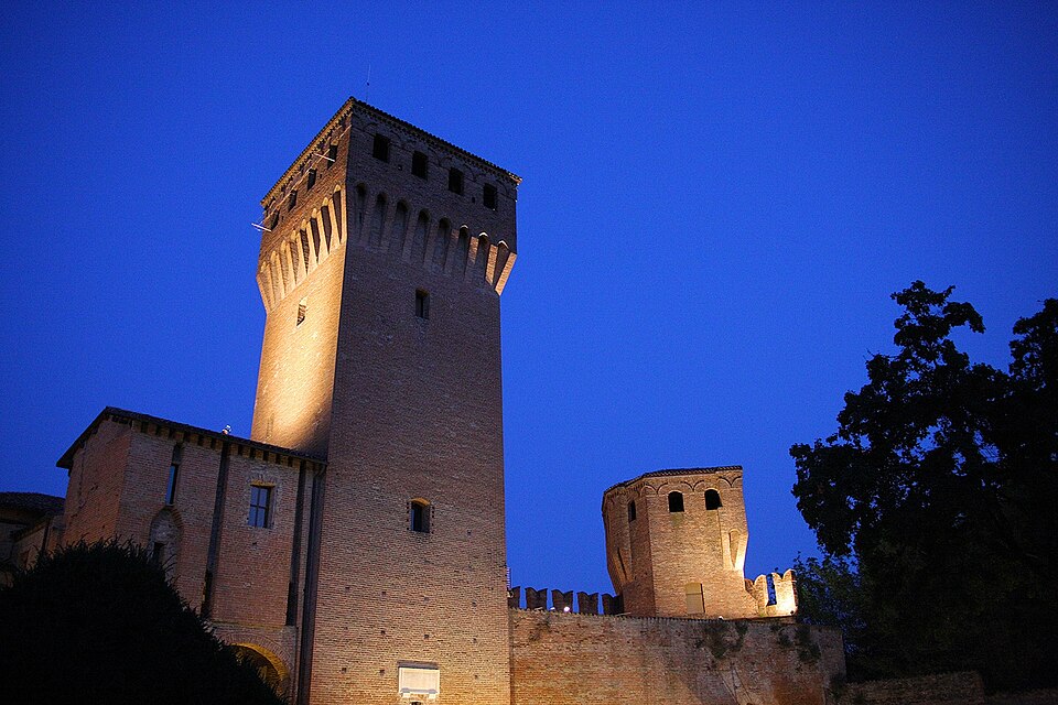 File:Formigine-Château.jpg