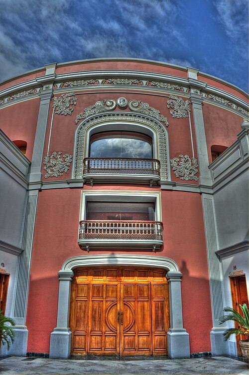 File:Teatro Angela Peralta.jpg