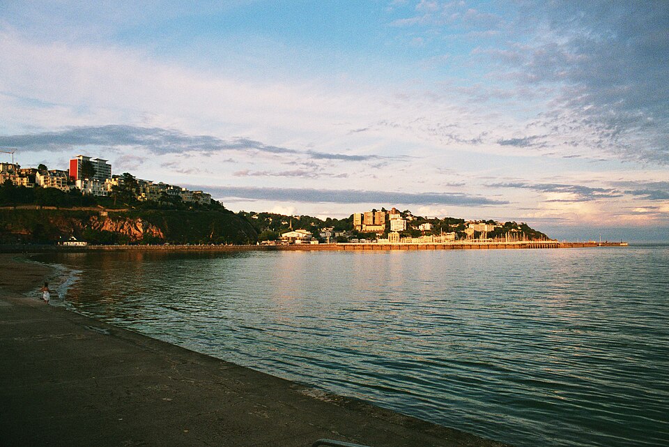 File:TorquayEvening09.jpg