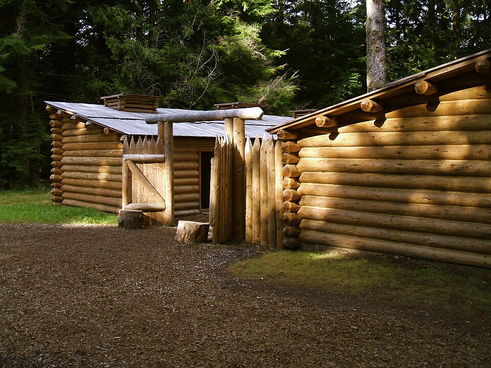 File:Fort Clatsop replica 2007.jpg