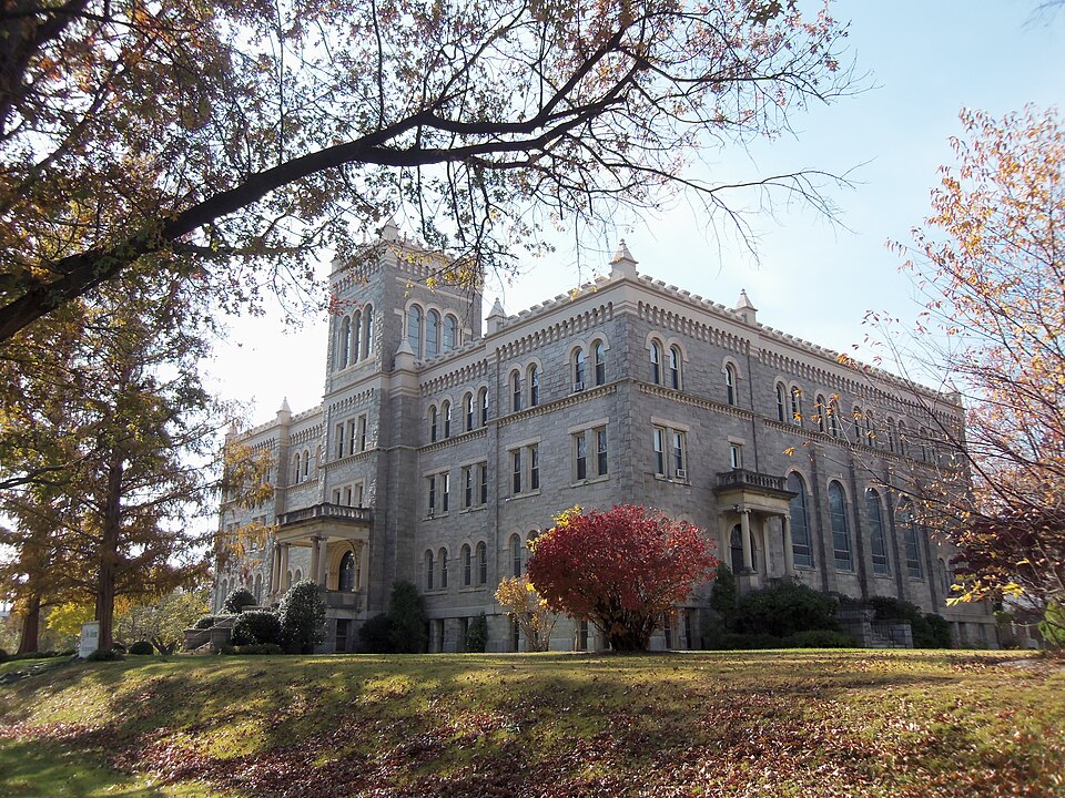 File:Holy Redeemer College DC 02.JPG