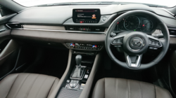 Interior (2018 facelift)