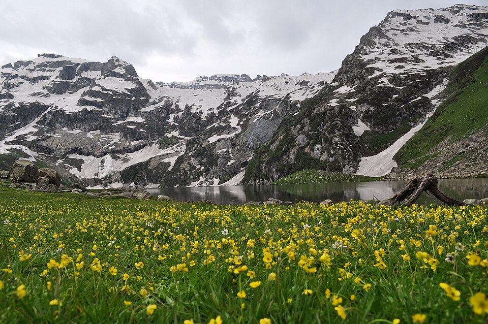 File:Mount Harmukh.JPG