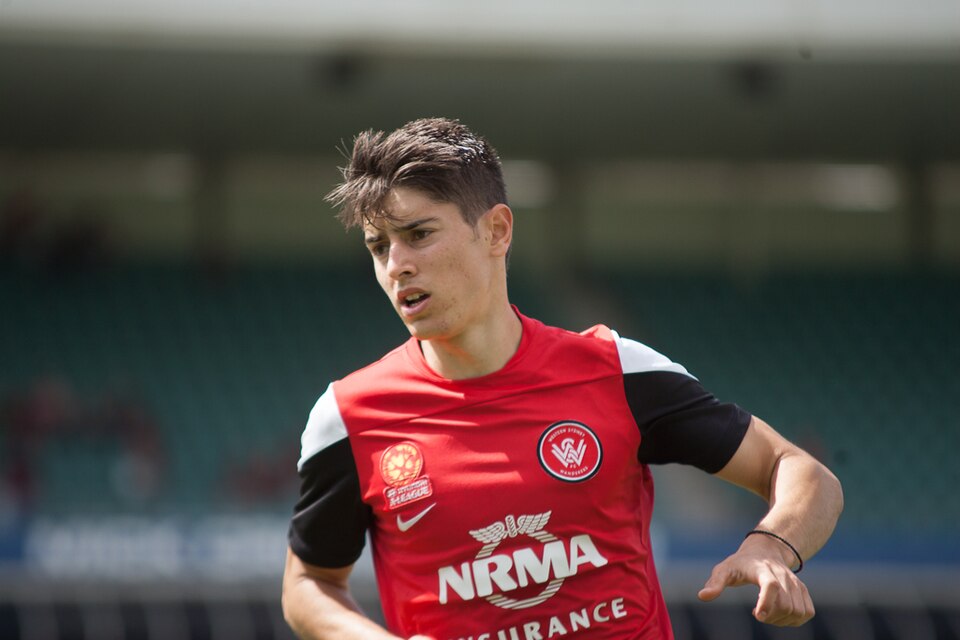 File:Yianni Perkatis WSW Training.jpg