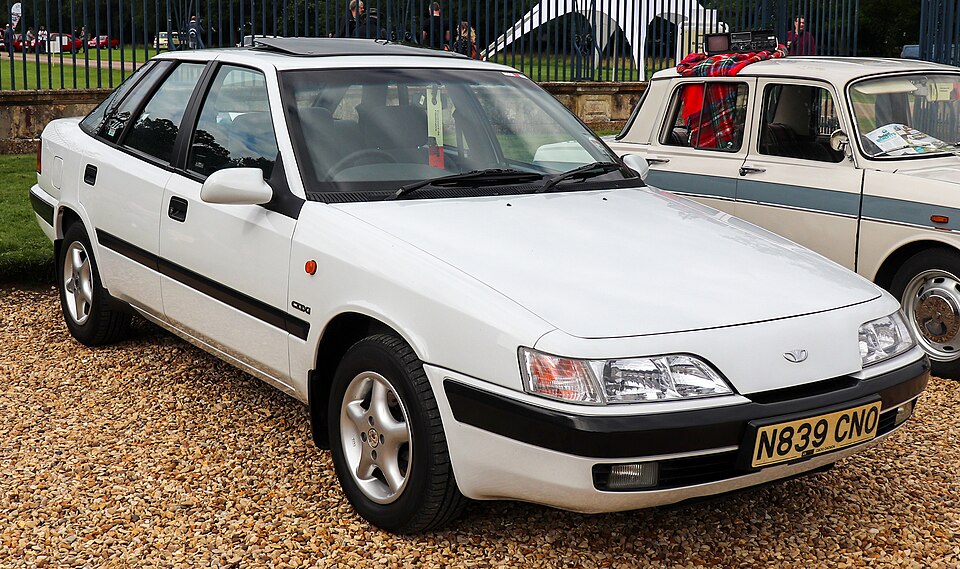 File:1995 Daewoo Espero CDXi 2.0 Front.jpg