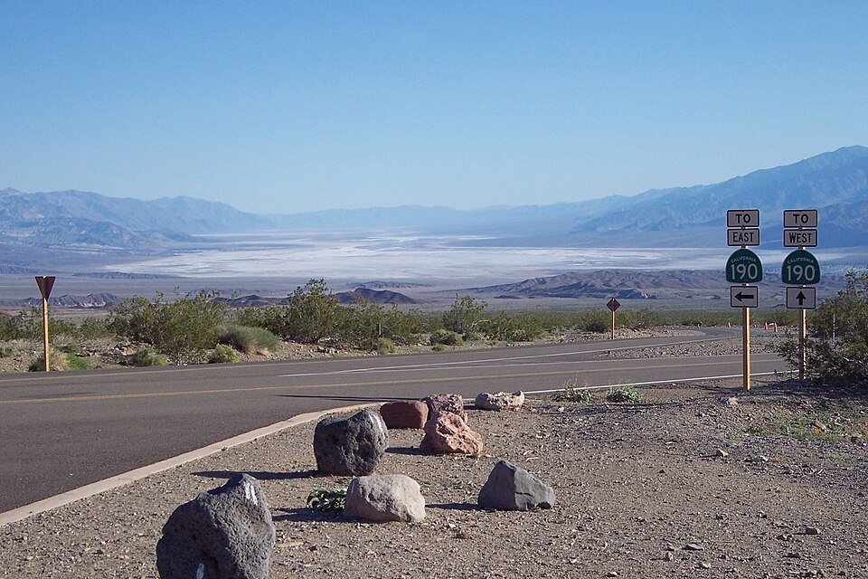 File:California 190 Death Valley junction.jpg