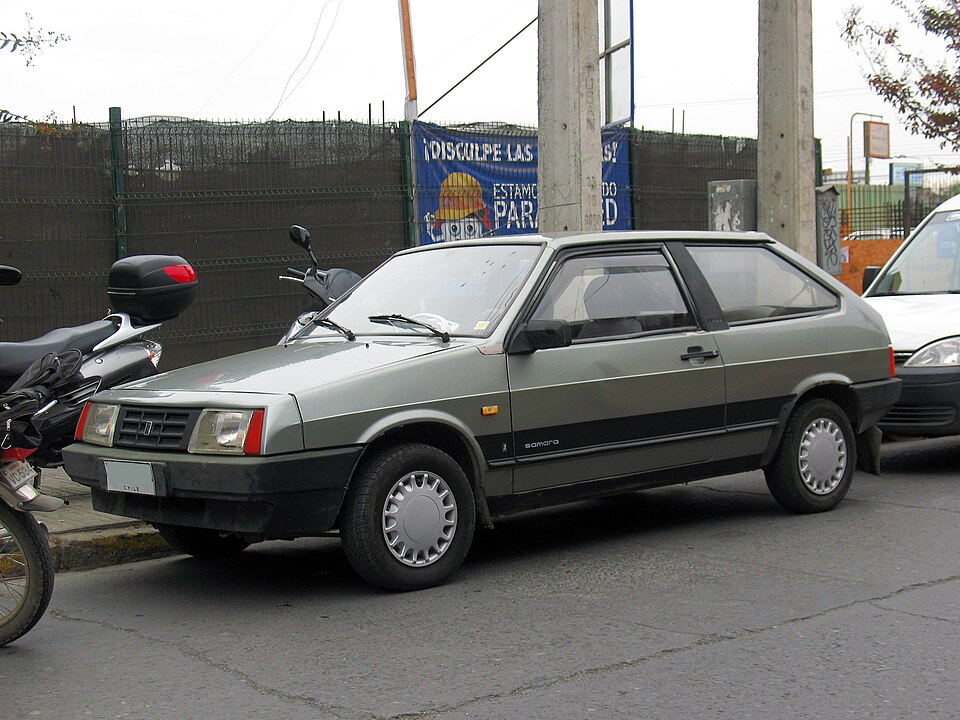 File:Lada Samara 2108 1100 1991 (10969247196).jpg