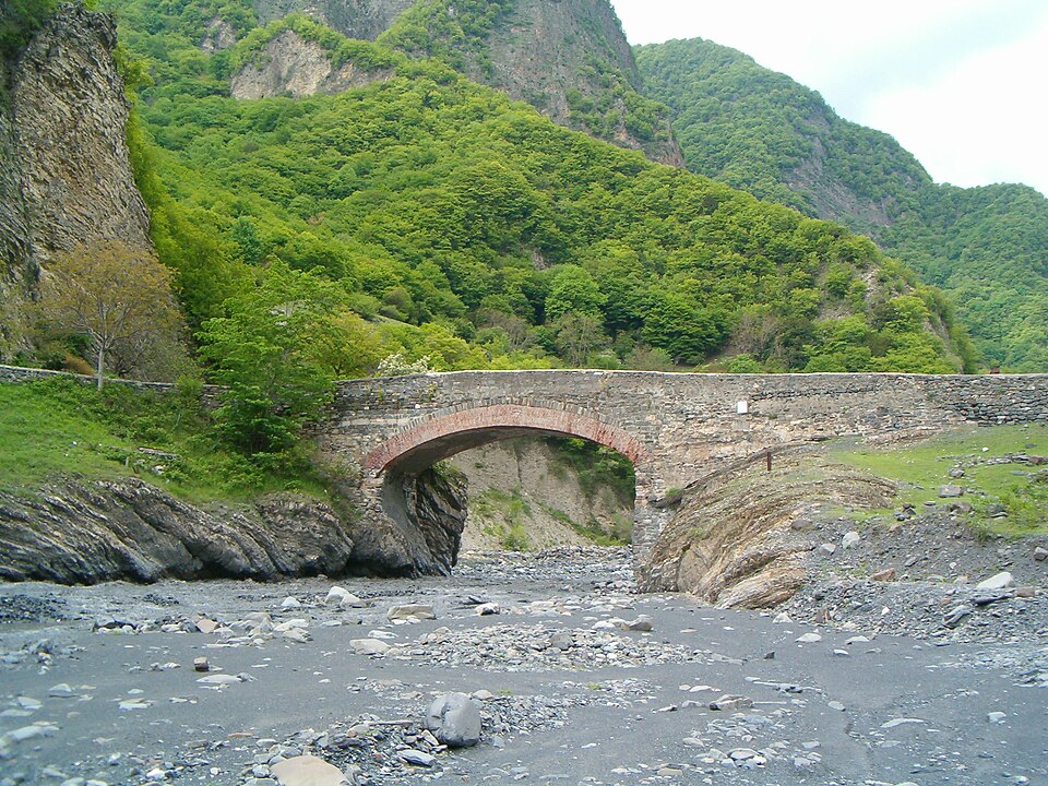 File:Ulu körpü.jpg