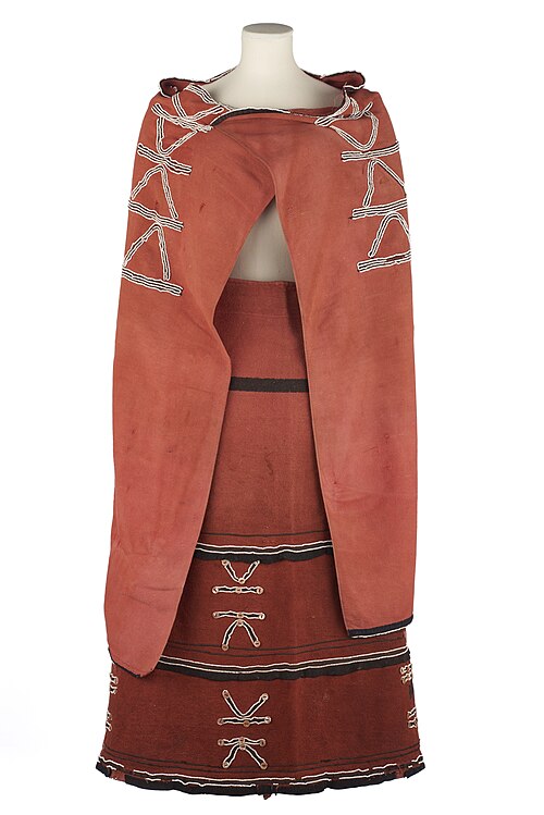 File:Xhosa women's outfit.jpg
