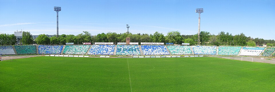 File:Стадион Уралмаш.jpg