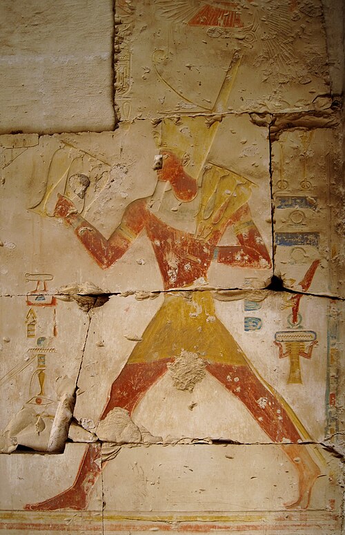 File:Abydos Tempelrelief Ramses II. 16.JPG