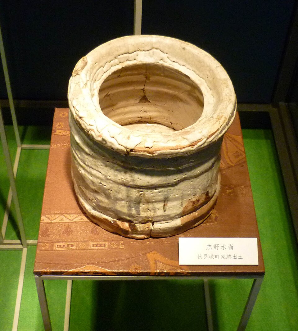 File:Fushimi momoyaja jyou 23.jpg